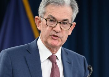 Bitcoin Stumbles as Investors Fear Fed Chair Powell Is Slow to React on Rate Cuts
